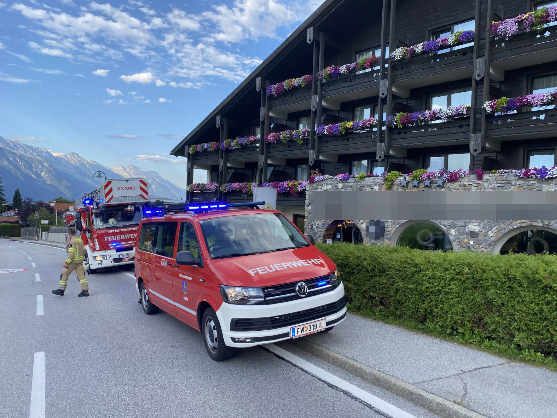 Mehr über den Artikel erfahren Mehrmaliger Täuschungsalarm in Hotelbetrieb