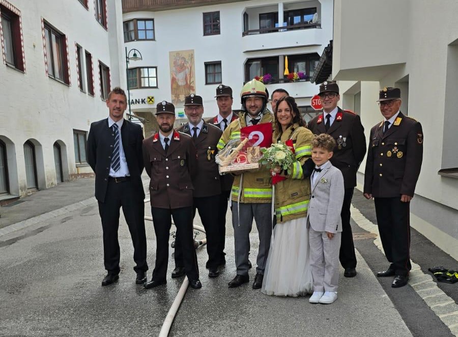 Mehr über den Artikel erfahren Georg und Stefanie haben geheiratet
