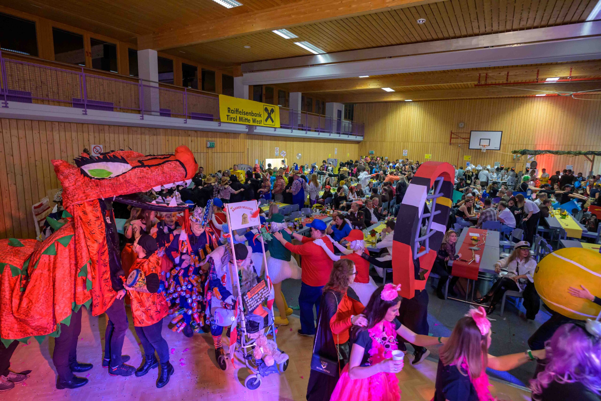 Mehr über den Artikel erfahren Feuerwehrball 2025