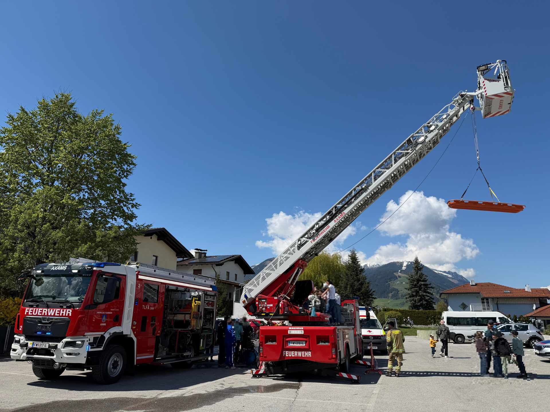 Mehr über den Artikel erfahren Blaulichttag SLW