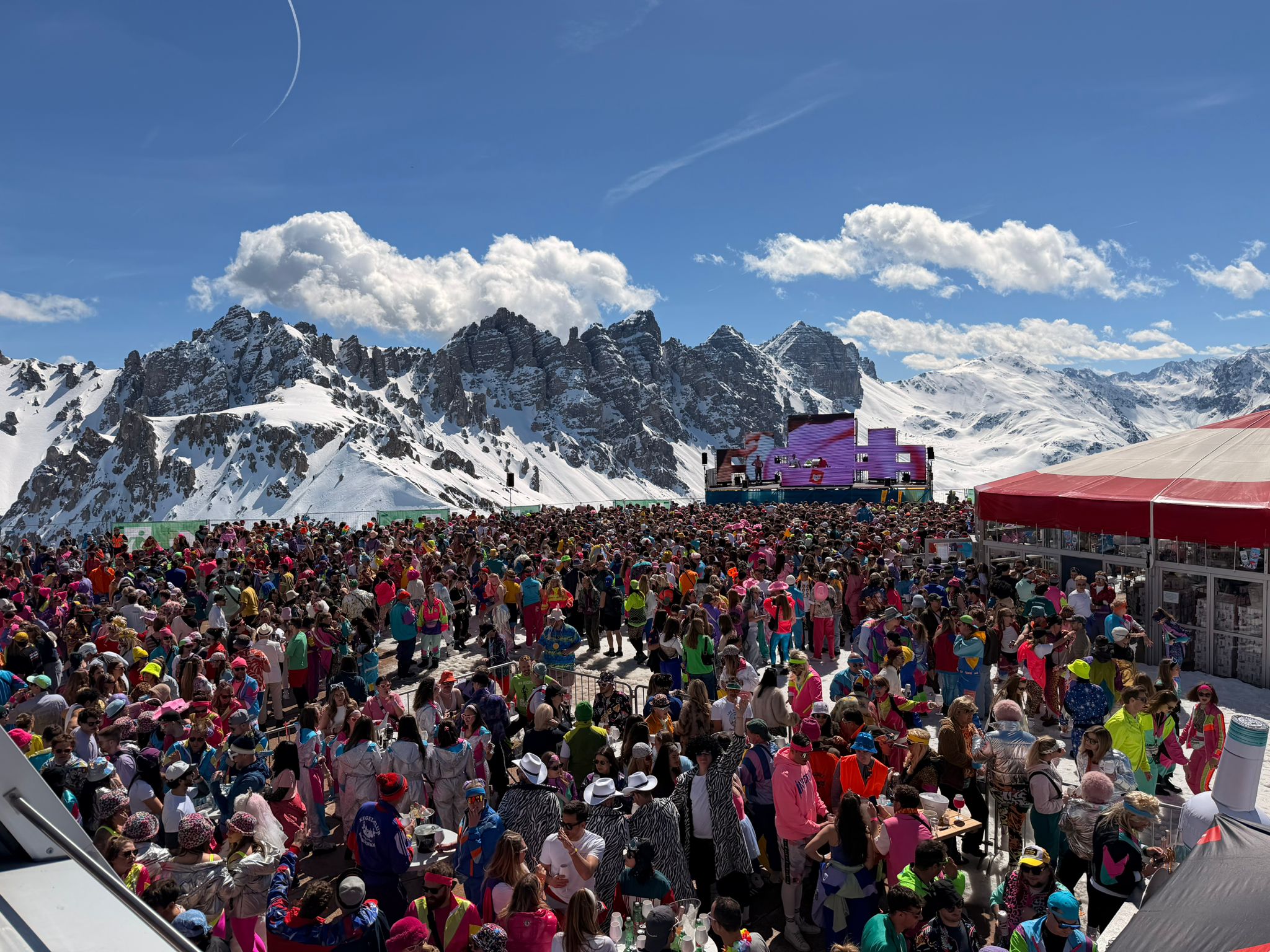 Mehr über den Artikel erfahren Brandsicherheitswache beim USD